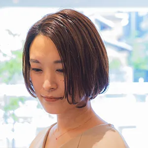 stella女性カットモデルカラーショート