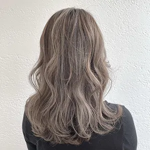 stella女性カットモデルカラーブラウン